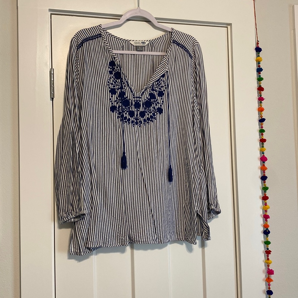 Stripped embroidered blue and white top